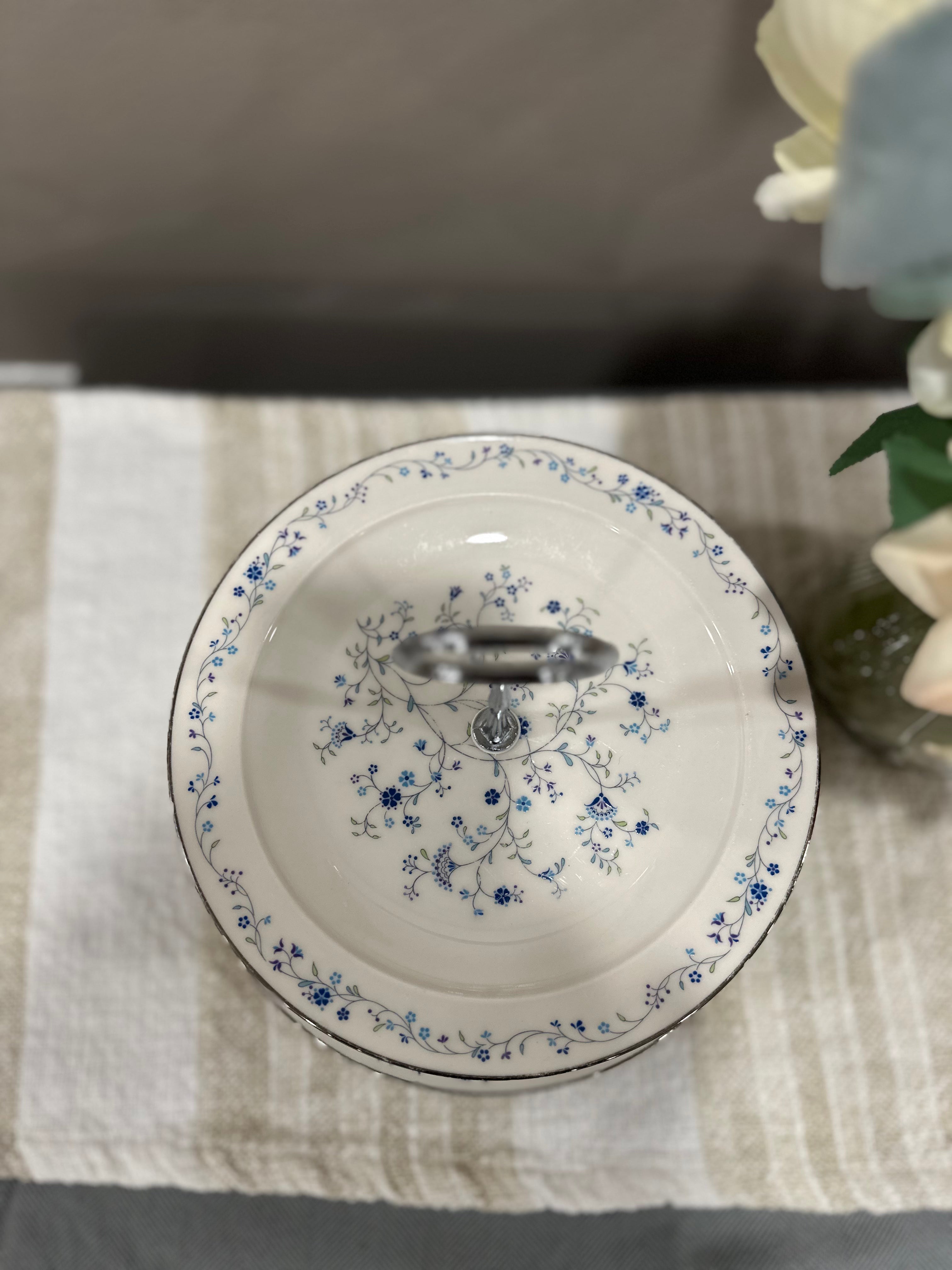 Vintage Two-Tier Plate Stand - Blue florals